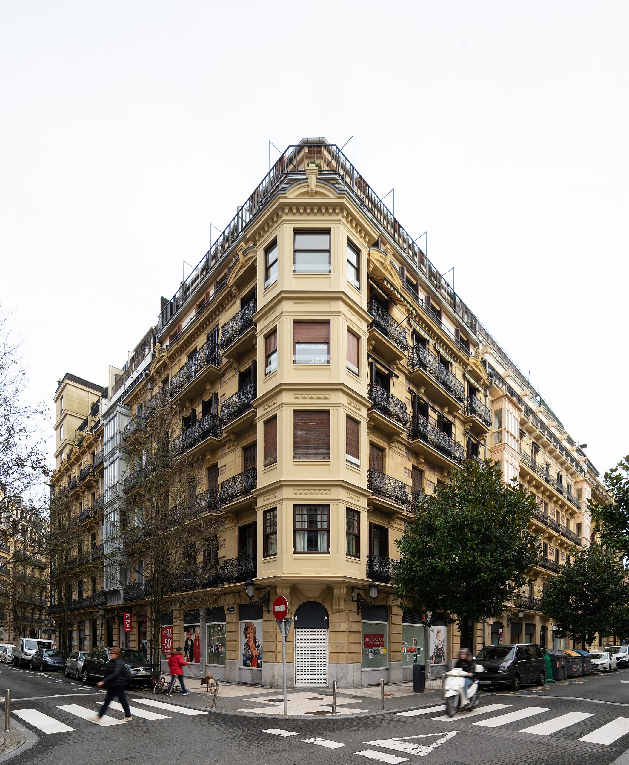 Rehabilitacion-fachada_piedra-arenisca_barandillas_reforma-fachada-tradicional_BASA-Arquitectura_3